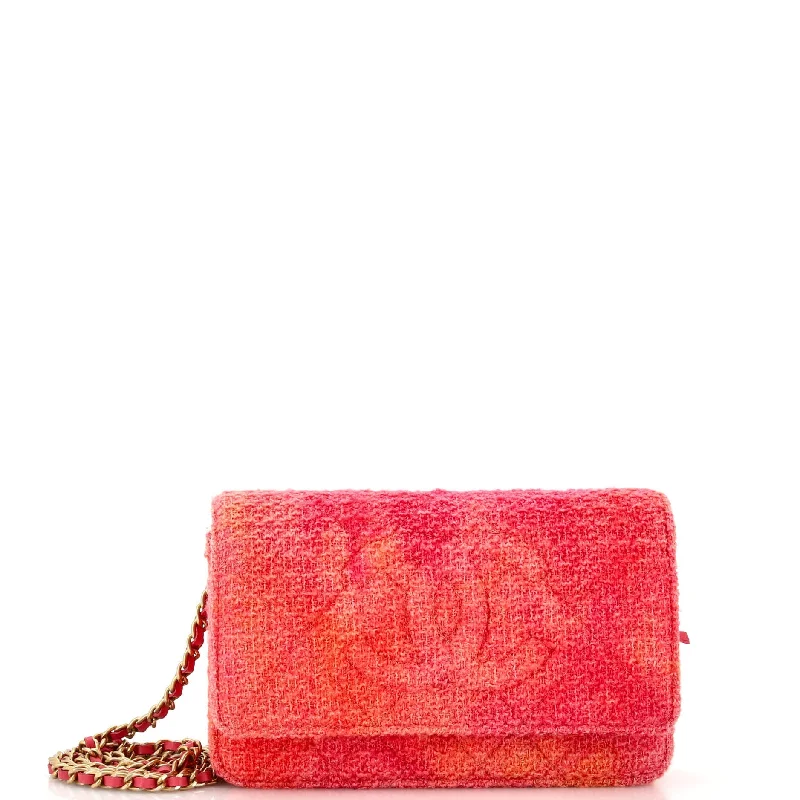 Timeless Wallet on Chain Quilted Tweed