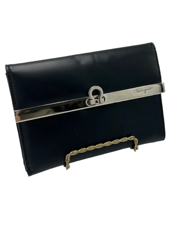 Ferragamo Smooth Leather Luxury Designer Wallet