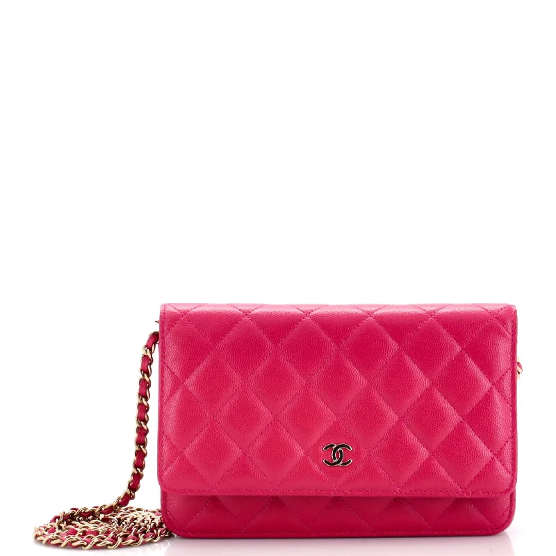 Wallet on Chain Quilted Caviar