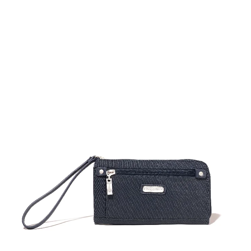 baggallini Zip Around RFID Wallet Wristlet