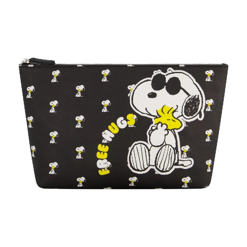 Snoopy Free Hugs Travel Cosmetic Bag