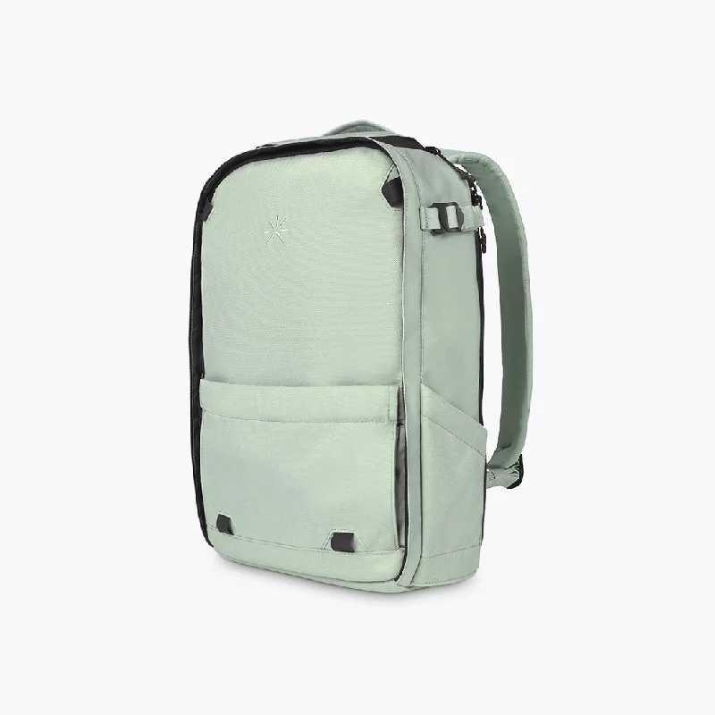 Nest Backpack Desert Green